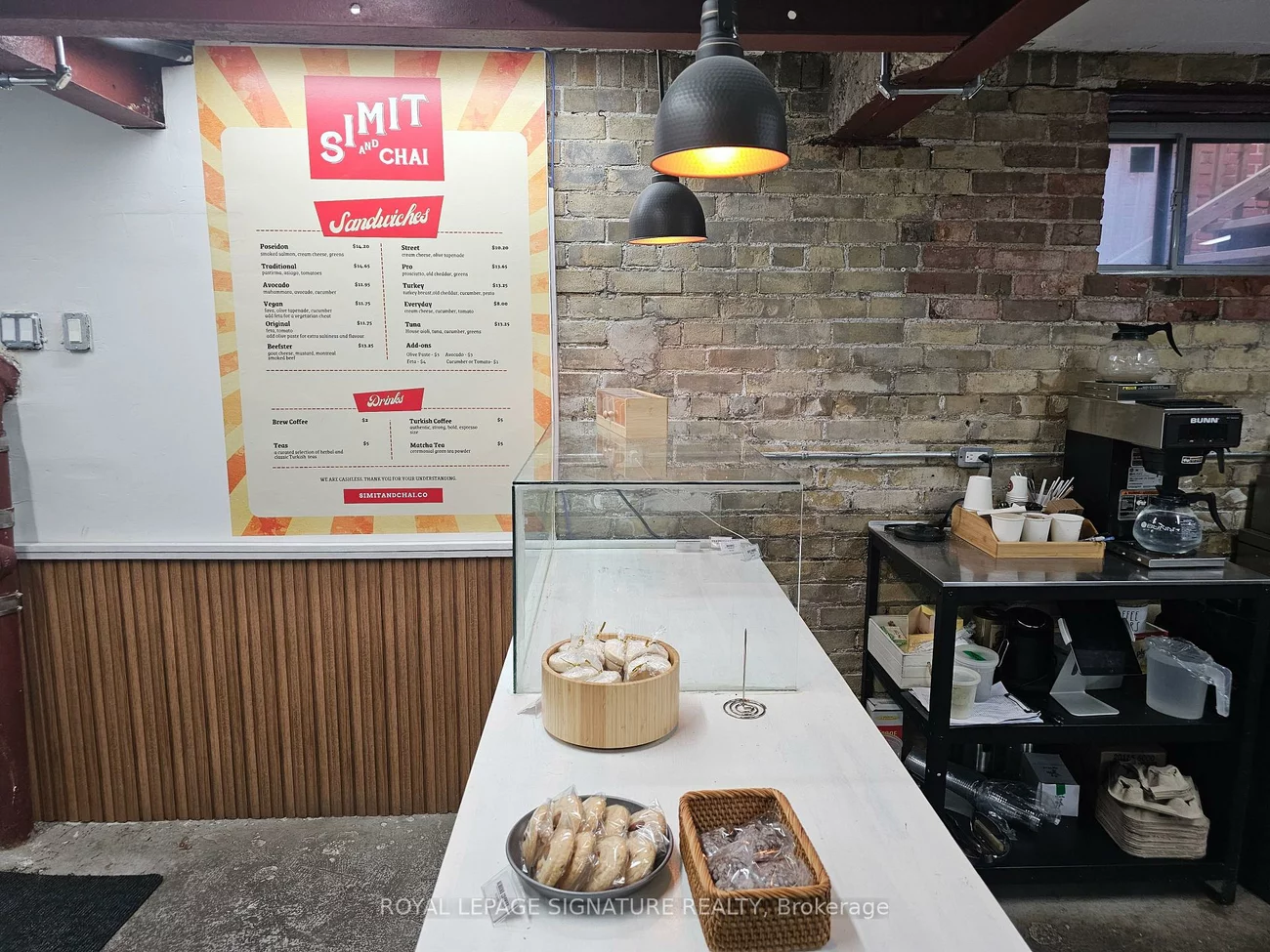 1114, Queen, South Riverdale, Toronto