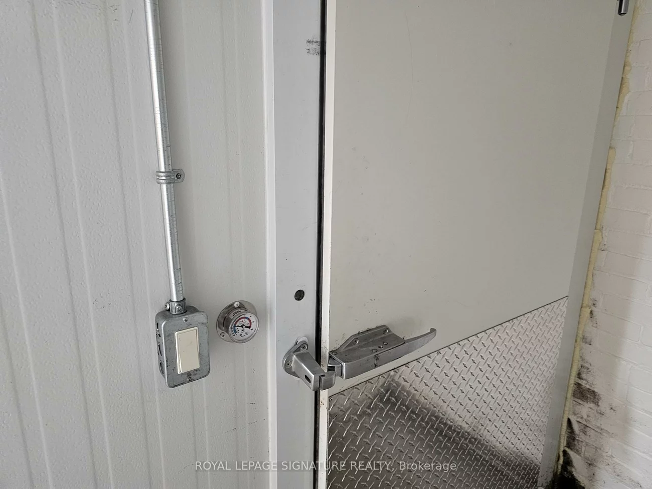 1114, Queen, South Riverdale, Toronto