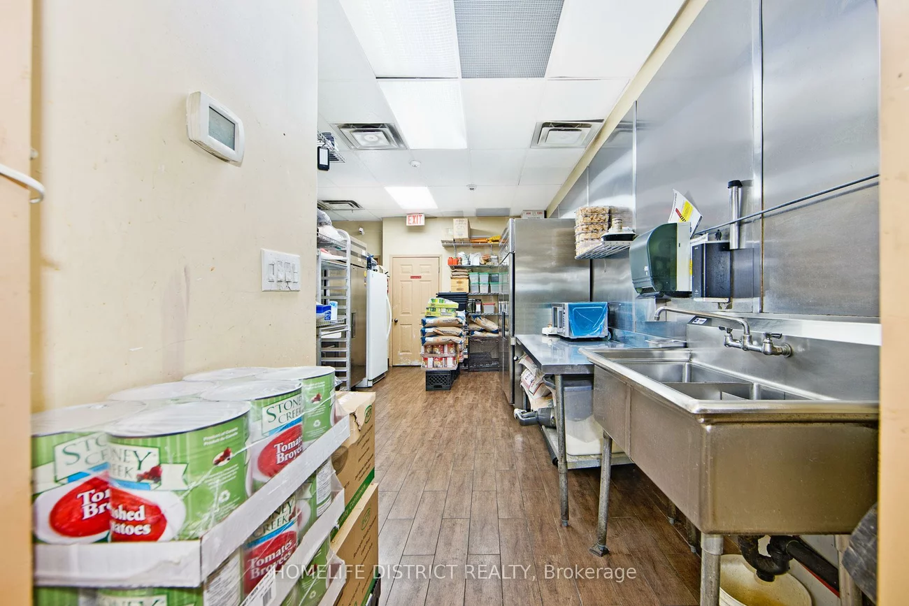2367, Kingston, Birchcliffe-Cliffside, Toronto