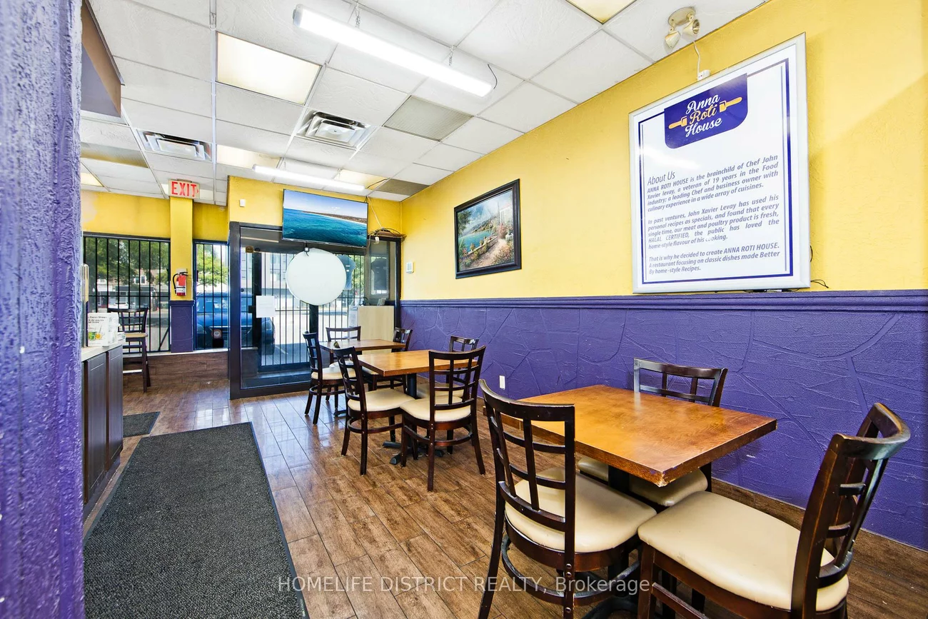 2367, Kingston, Birchcliffe-Cliffside, Toronto