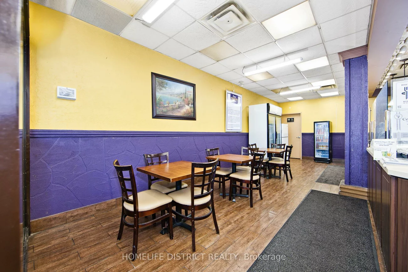2367, Kingston, Birchcliffe-Cliffside, Toronto