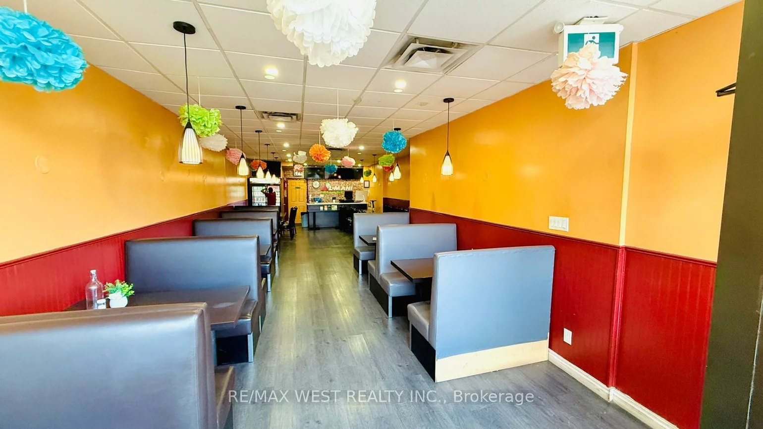 2658, Danforth, East End-Danforth, Toronto