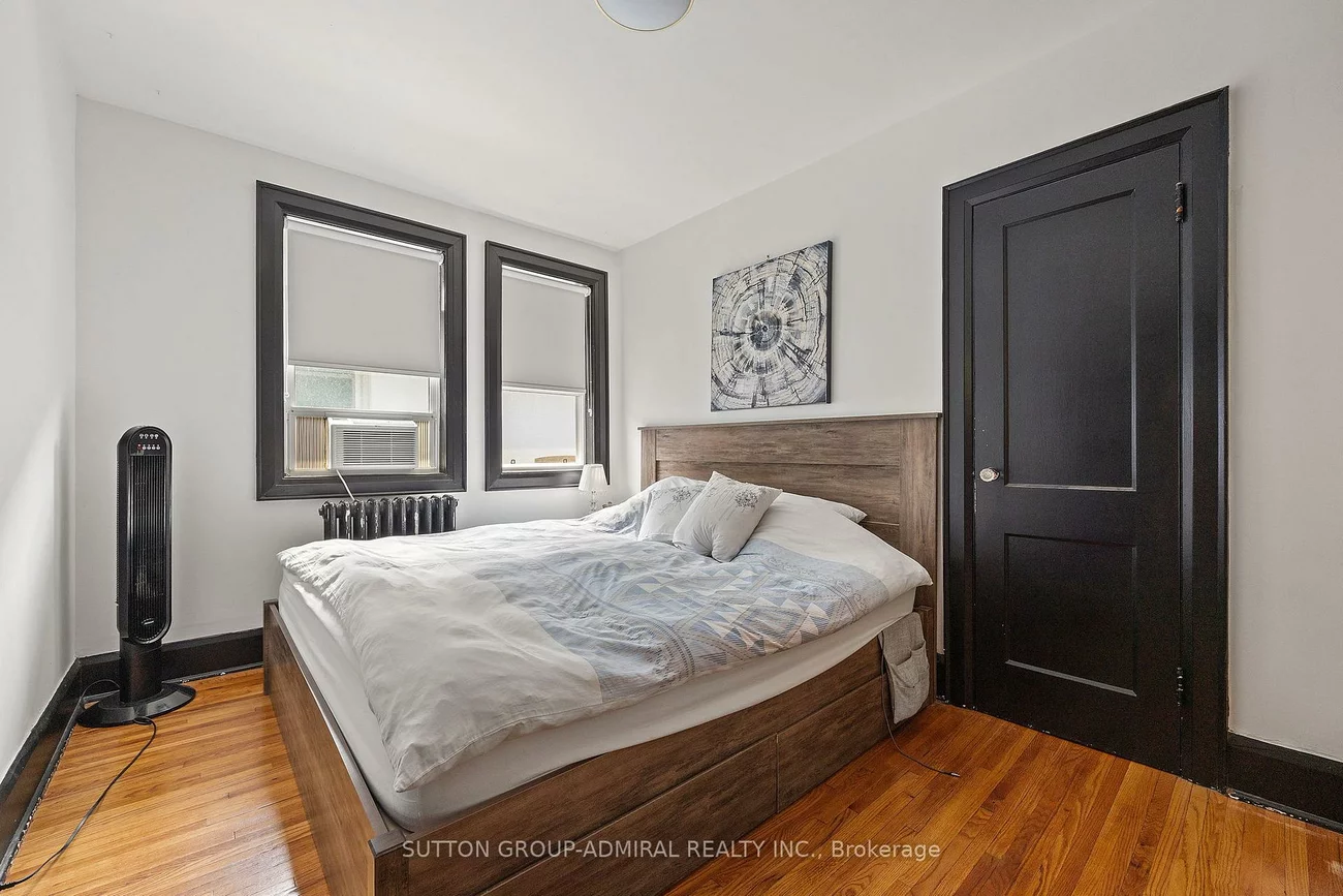 49 & 51, Wineva, The Beaches, Toronto