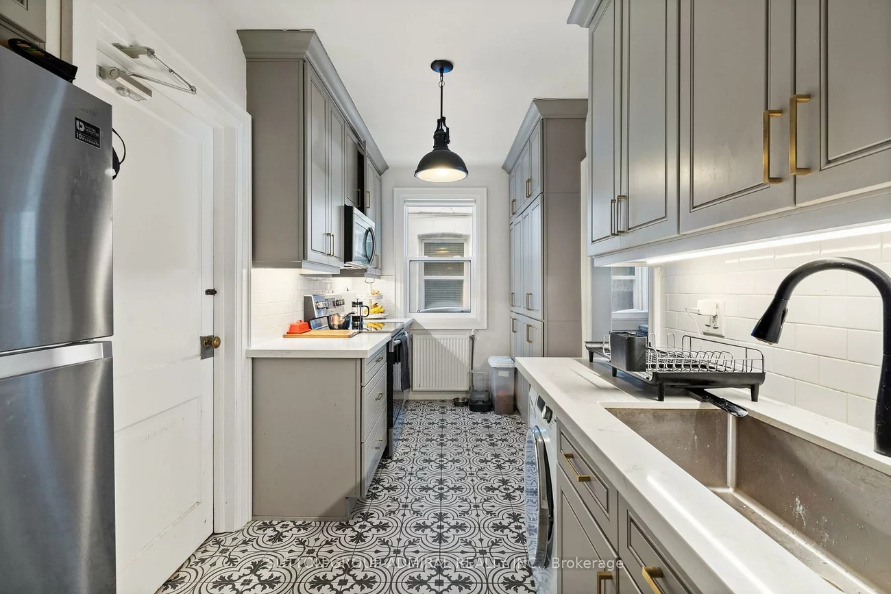 49 & 51, Wineva, The Beaches, Toronto