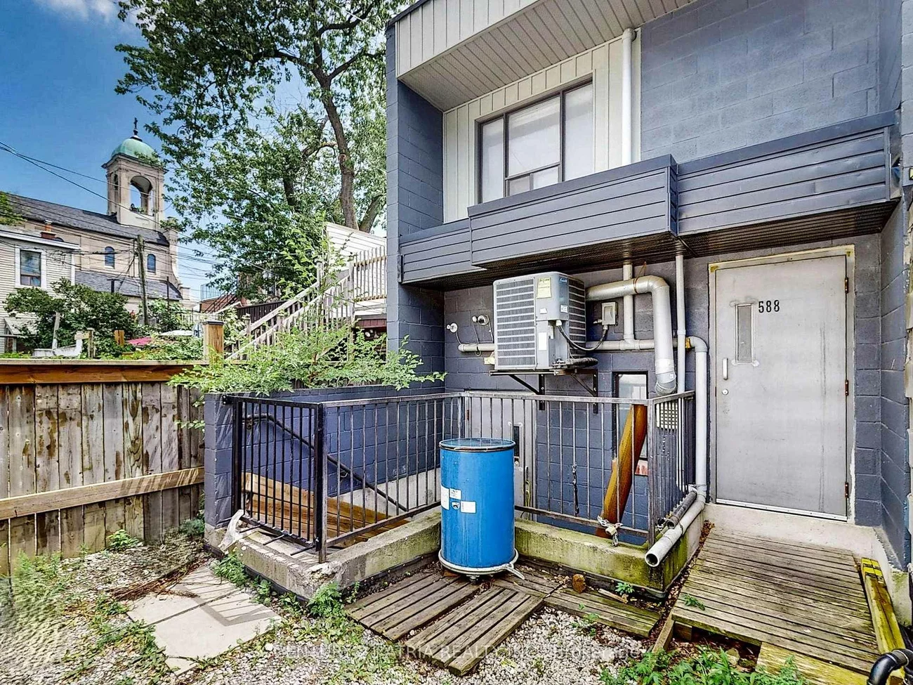 588, Danforth, Playter Estates-Danforth, Toronto