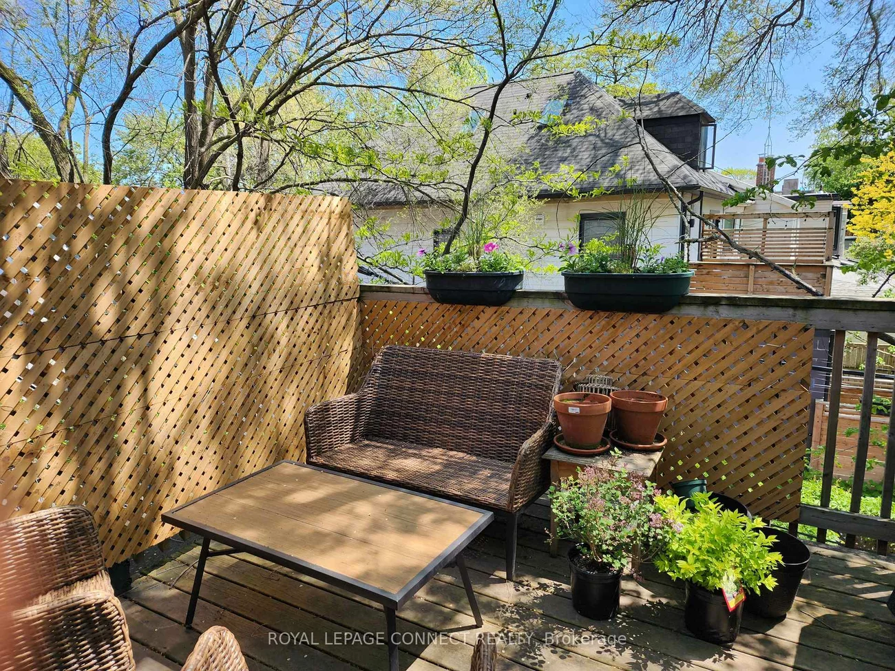 1107, Queen, South Riverdale, Toronto