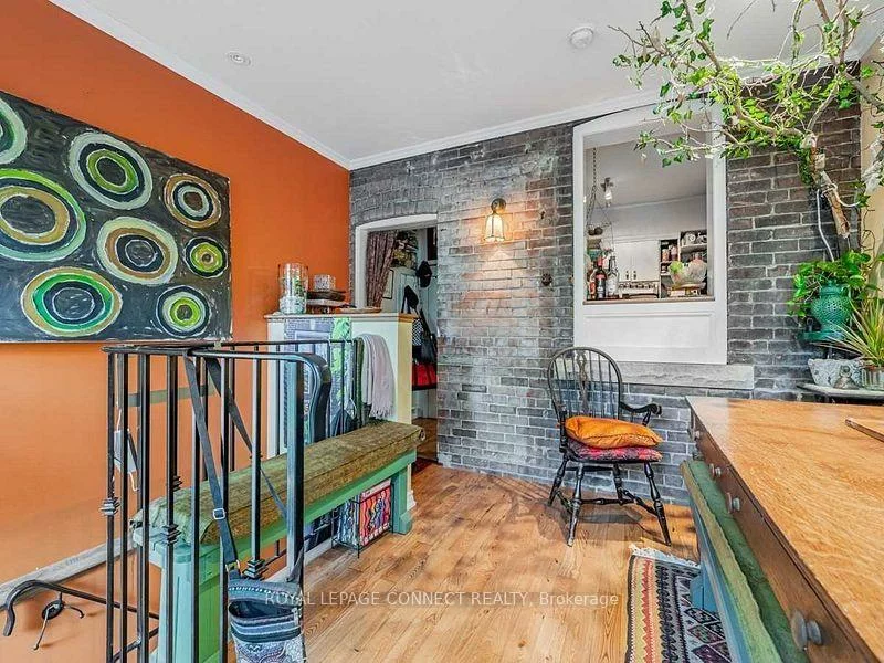 1107, Queen, South Riverdale, Toronto