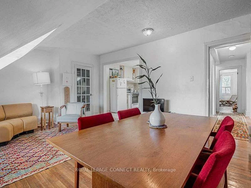 1107, Queen, South Riverdale, Toronto