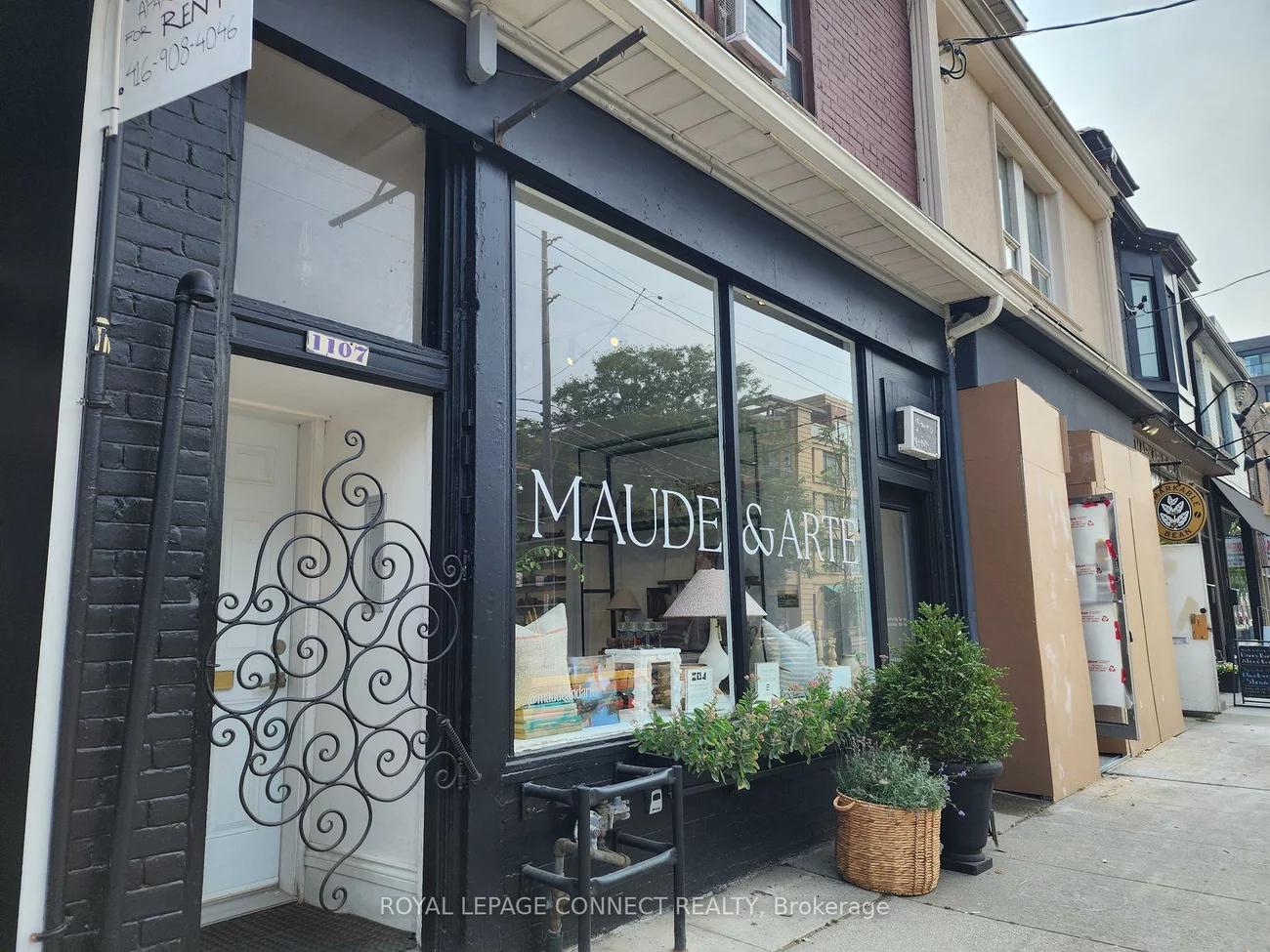 1107, Queen, South Riverdale, Toronto