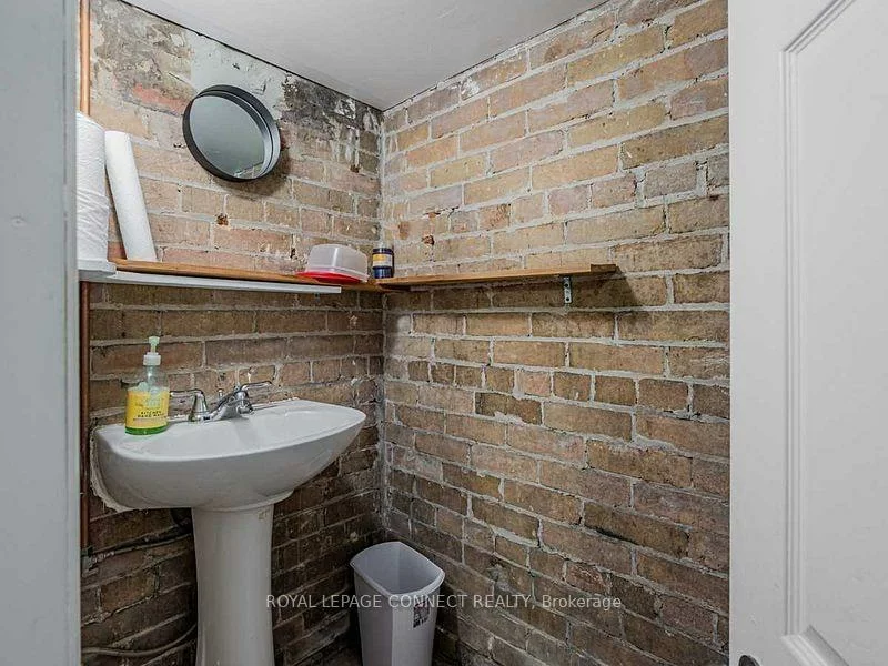 1107, Queen, South Riverdale, Toronto