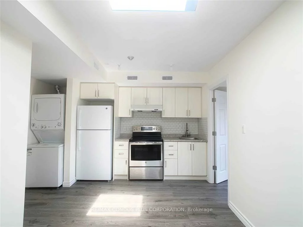 721, Danforth, Blake-Jones, Toronto