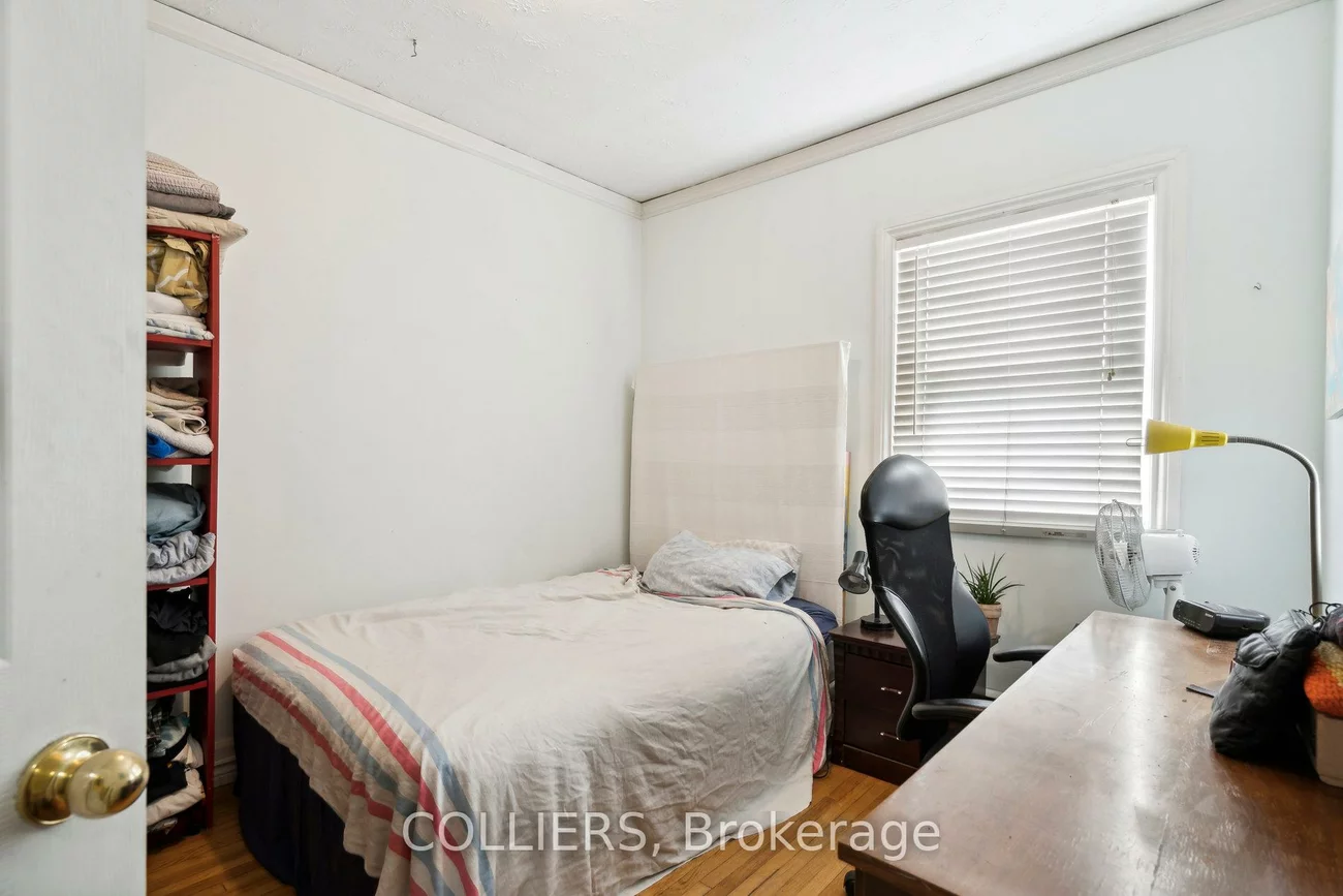 1160, Queen, South Riverdale, Toronto