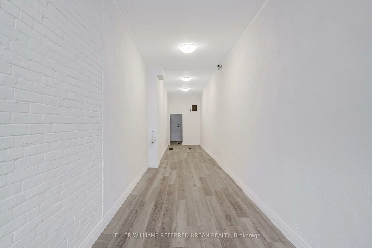 499, Danforth, Danforth, Toronto