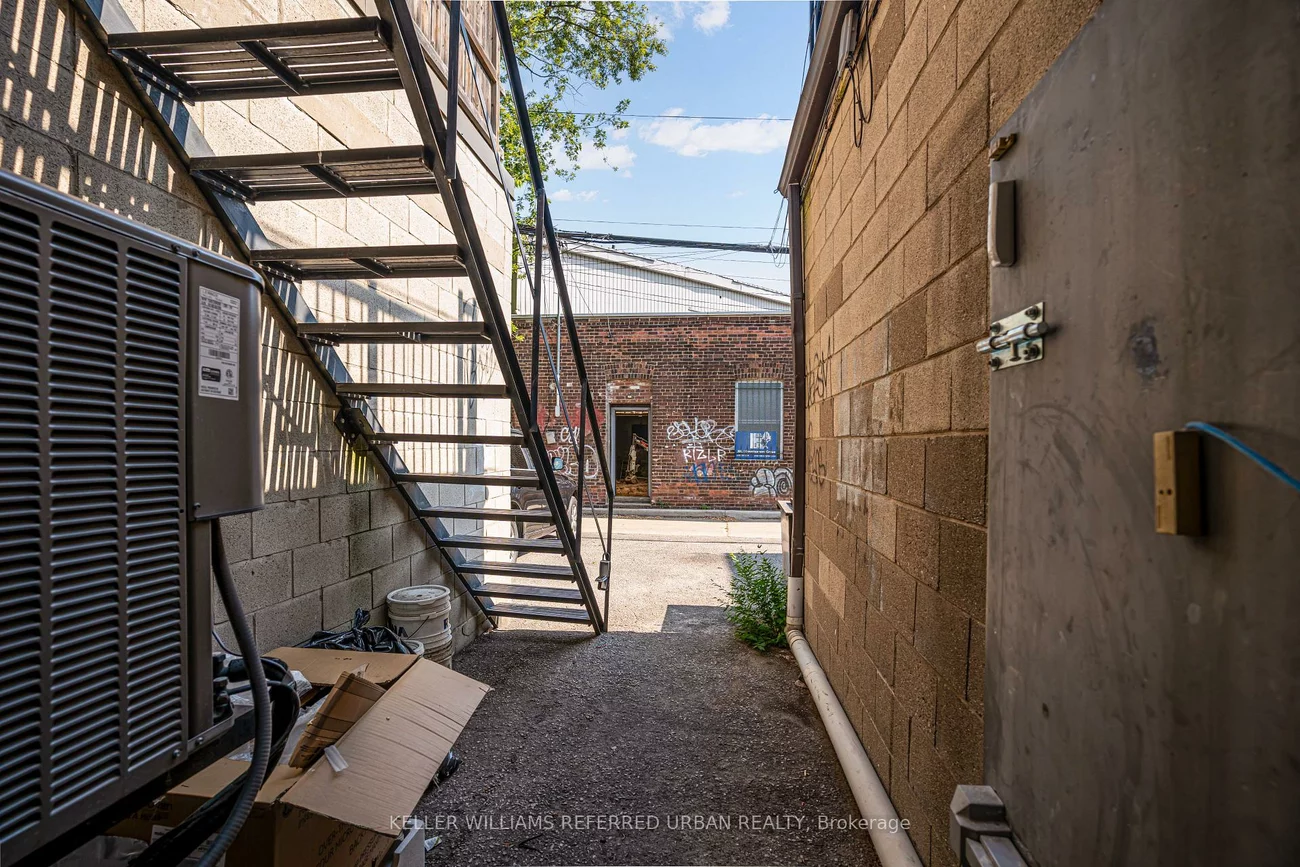 499, Danforth, Danforth, Toronto
