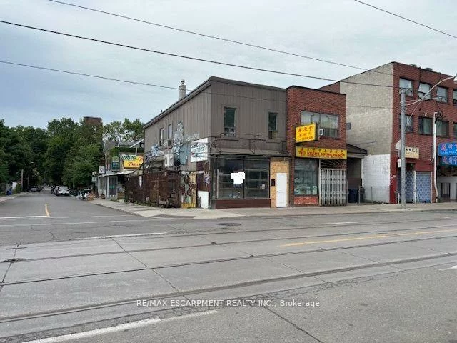 673, Gerrard, South Riverdale, Toronto