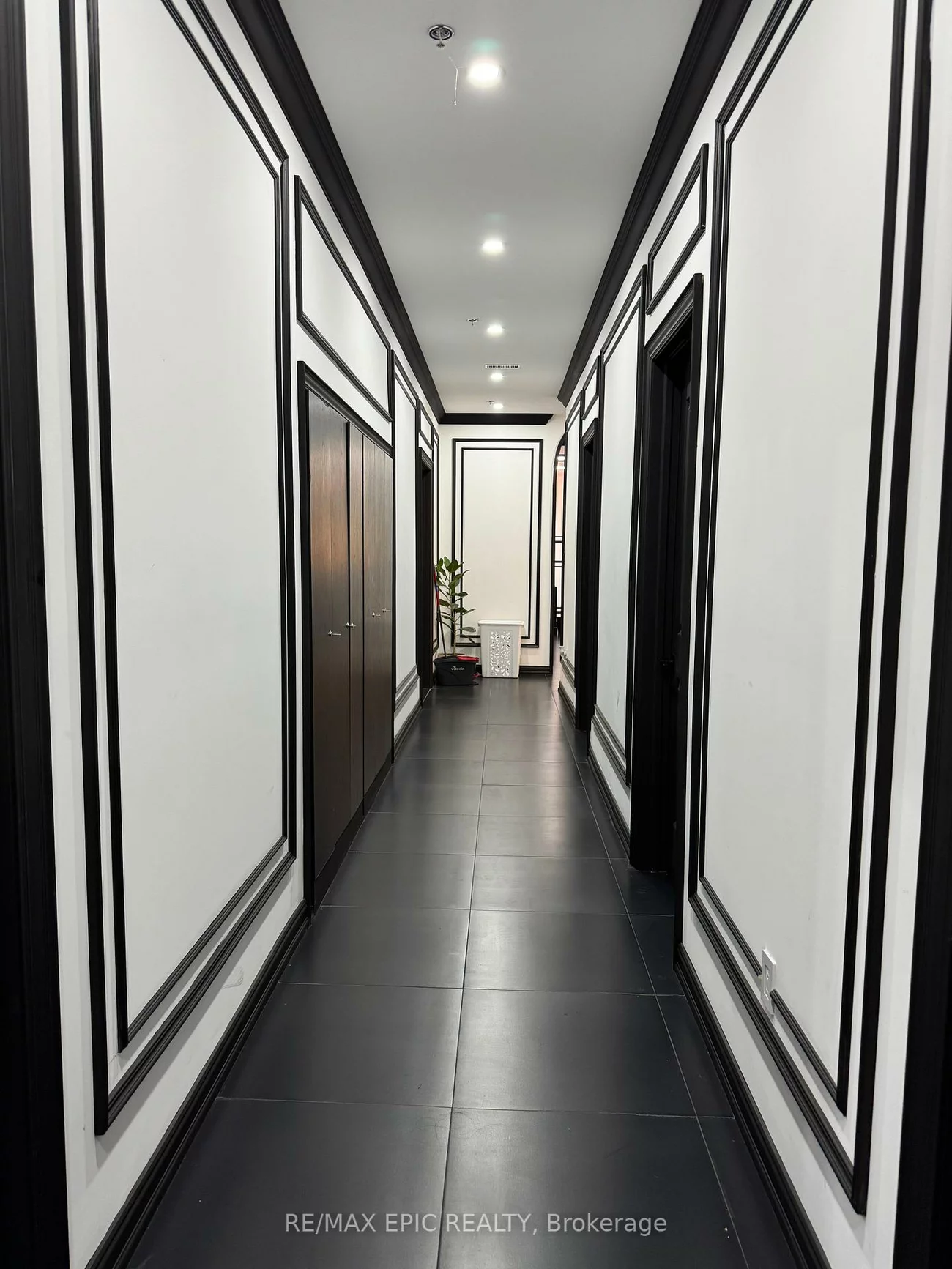 3478, Lawrence, Woburn, Toronto