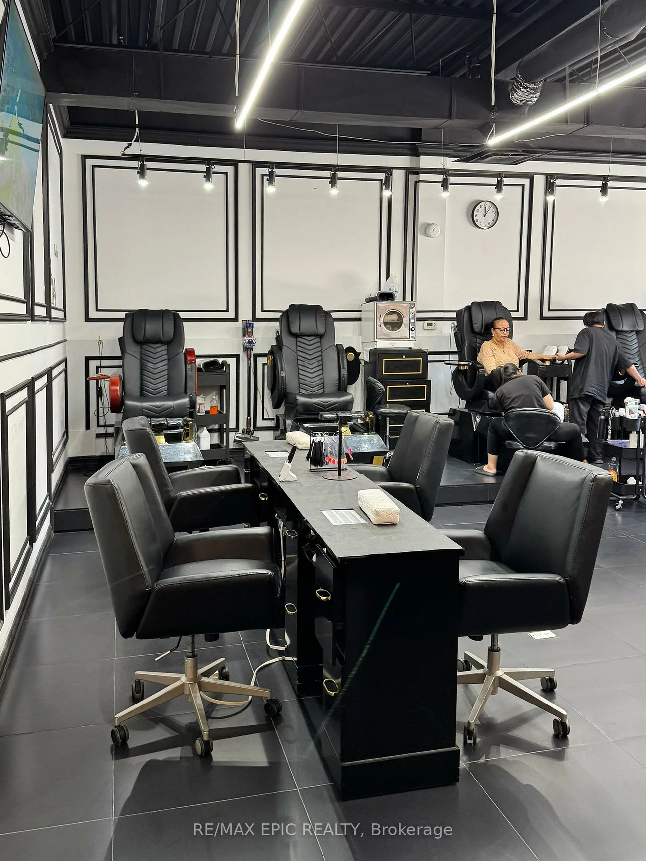 3478, Lawrence, Woburn, Toronto