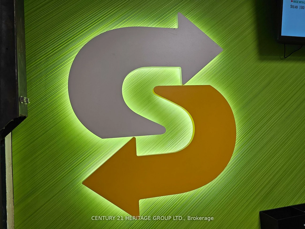 1000, Gerrard, South Riverdale, Toronto