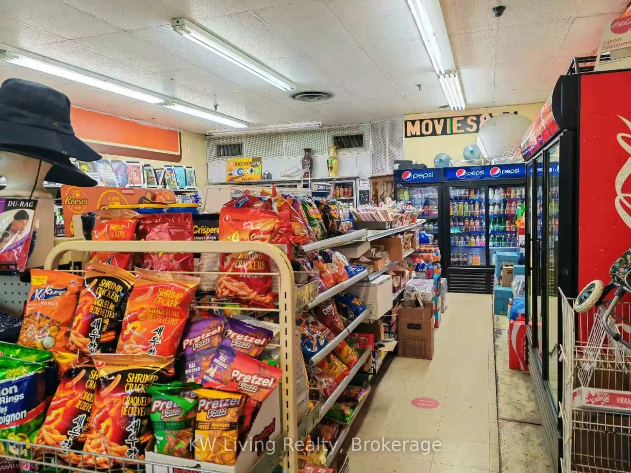 3750, Lawrence, Woburn, Toronto