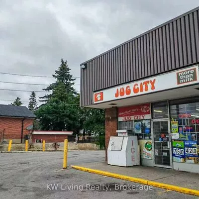 3750, Lawrence, Woburn, Toronto