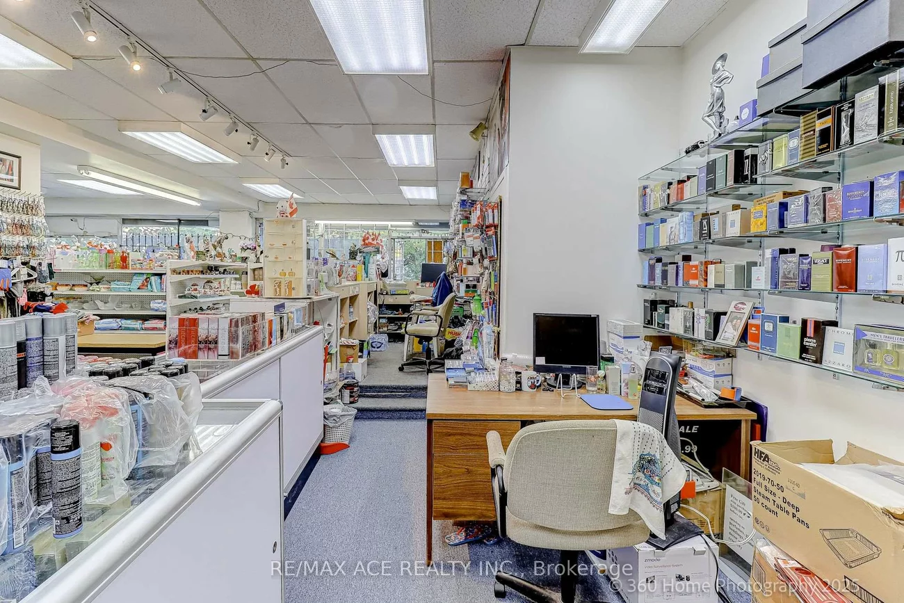426-428, Dawes, O'Connor-Parkview, Toronto