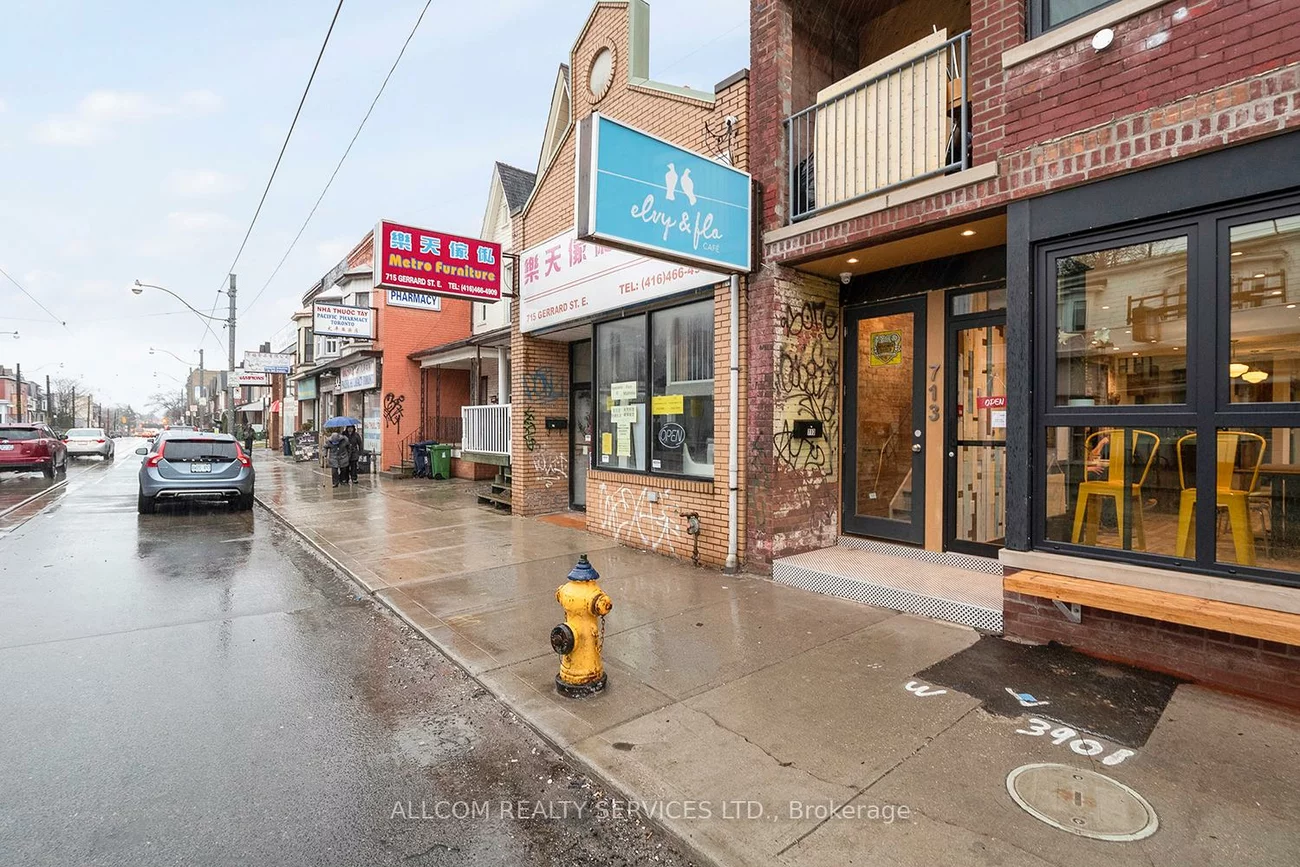 713, Gerrard, South Riverdale, Toronto