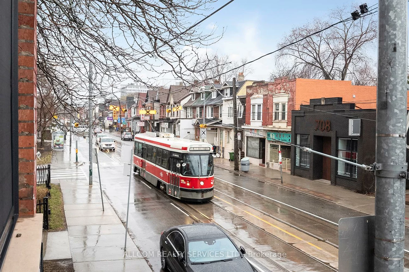713, Gerrard, South Riverdale, Toronto