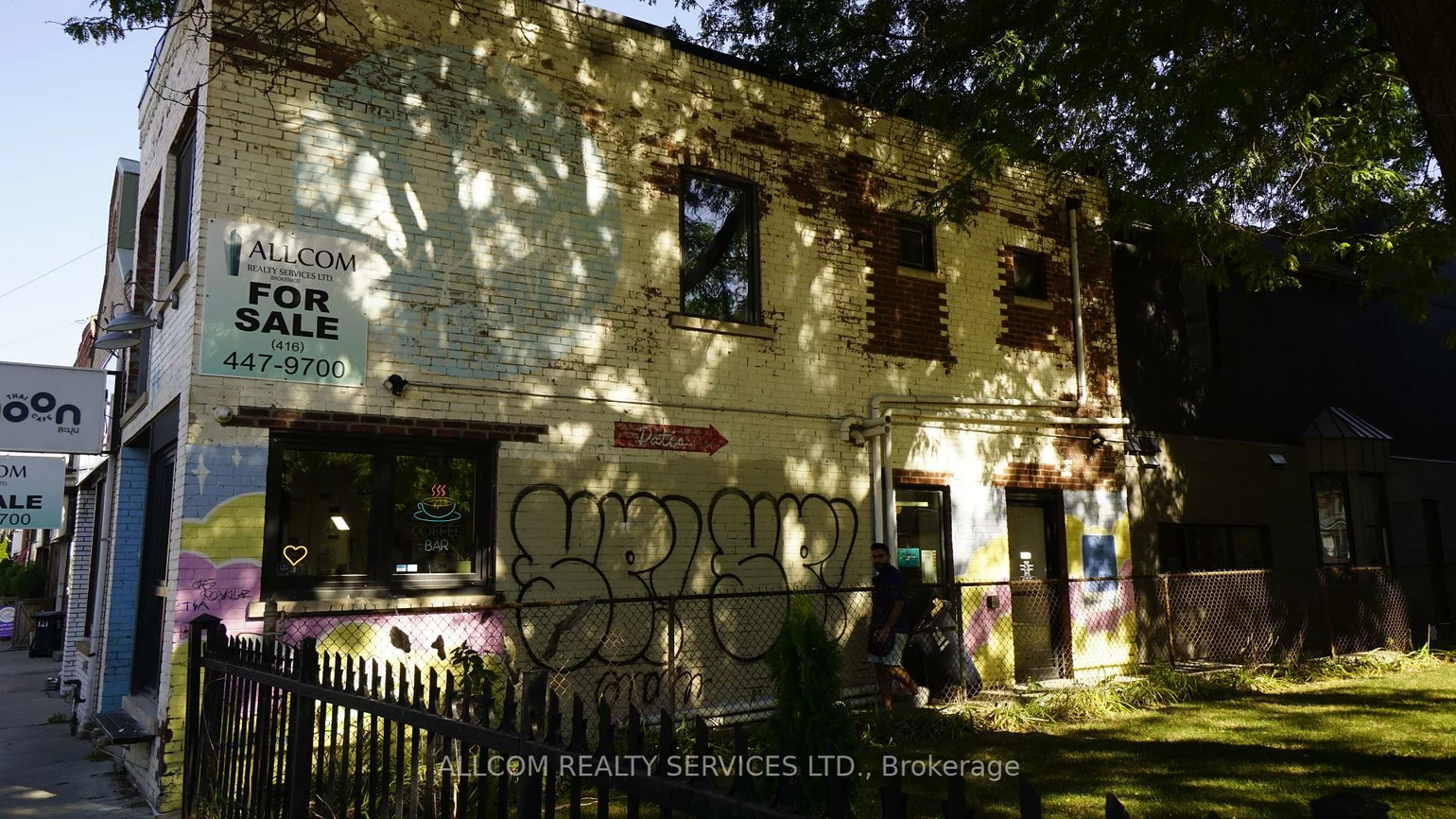 713, Gerrard, South Riverdale, Toronto