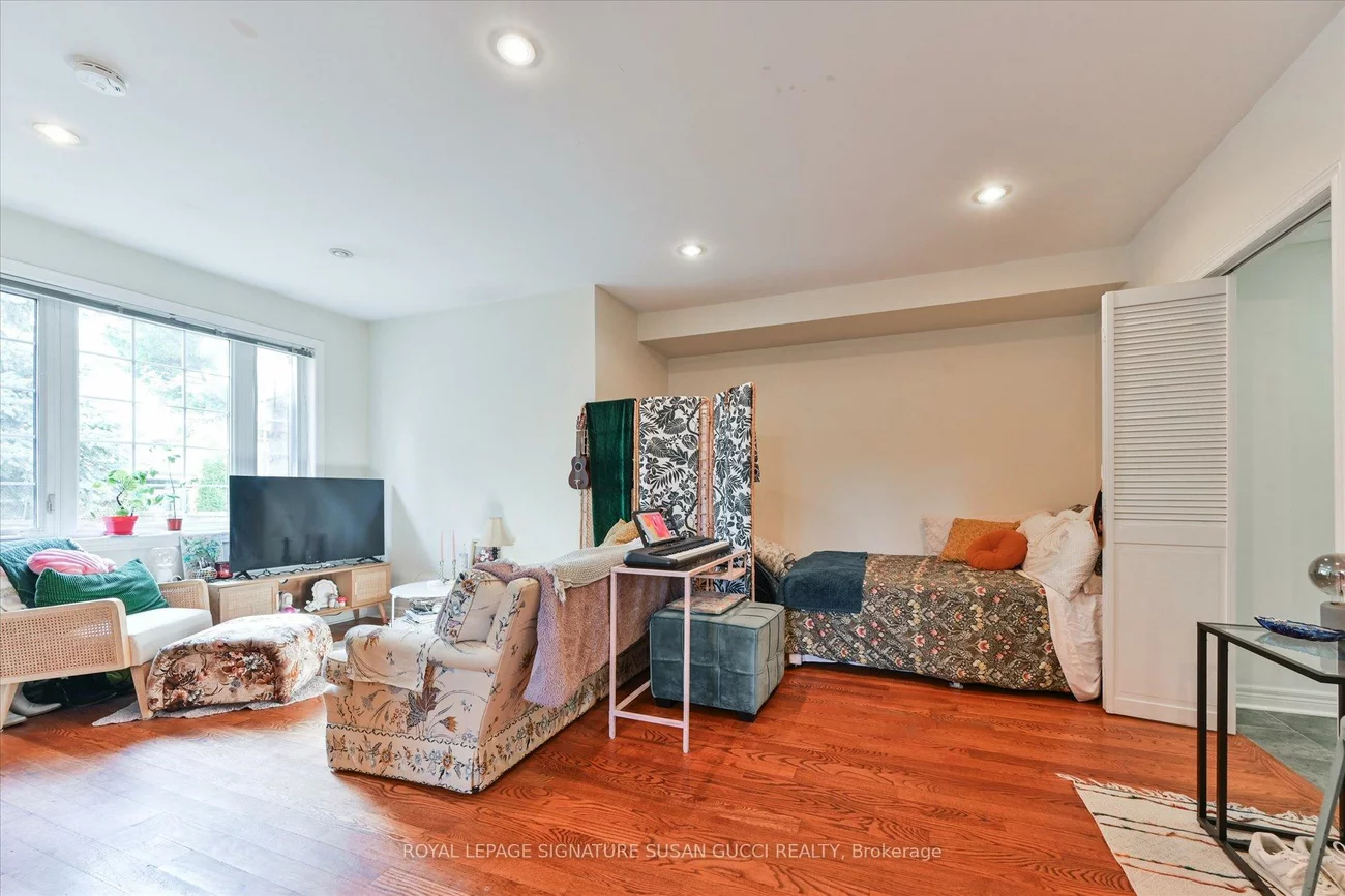 454, Donlands, East York, Toronto