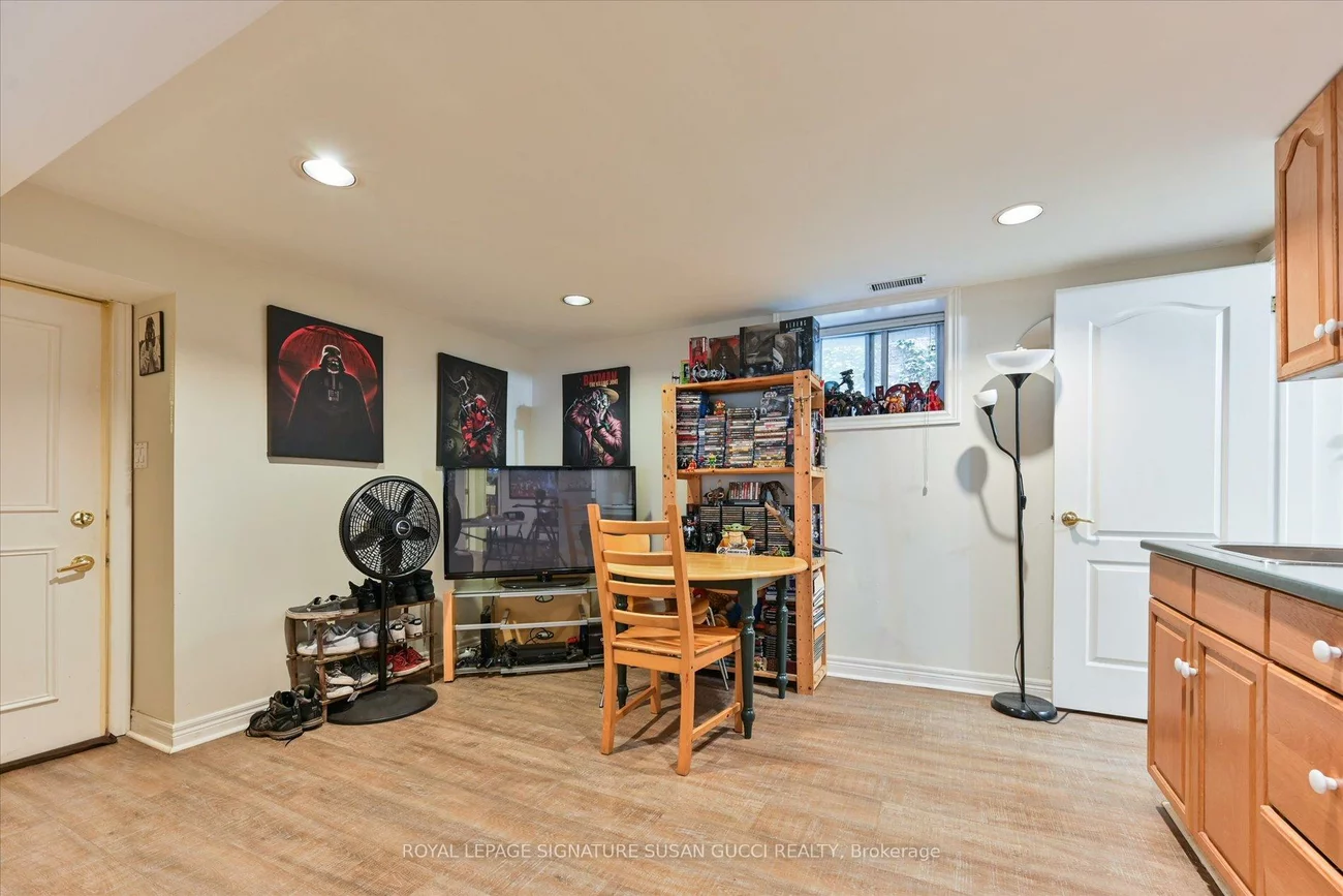 454, Donlands, East York, Toronto