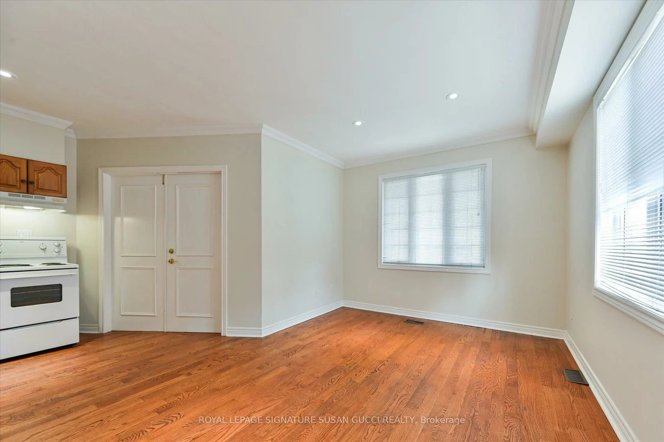 454, Donlands, East York, Toronto