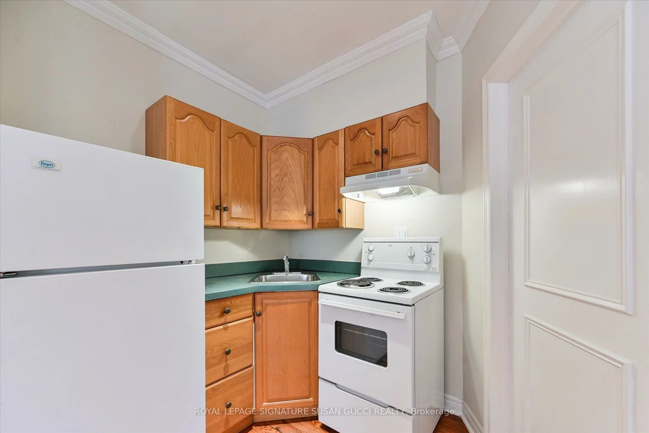 454, Donlands, East York, Toronto