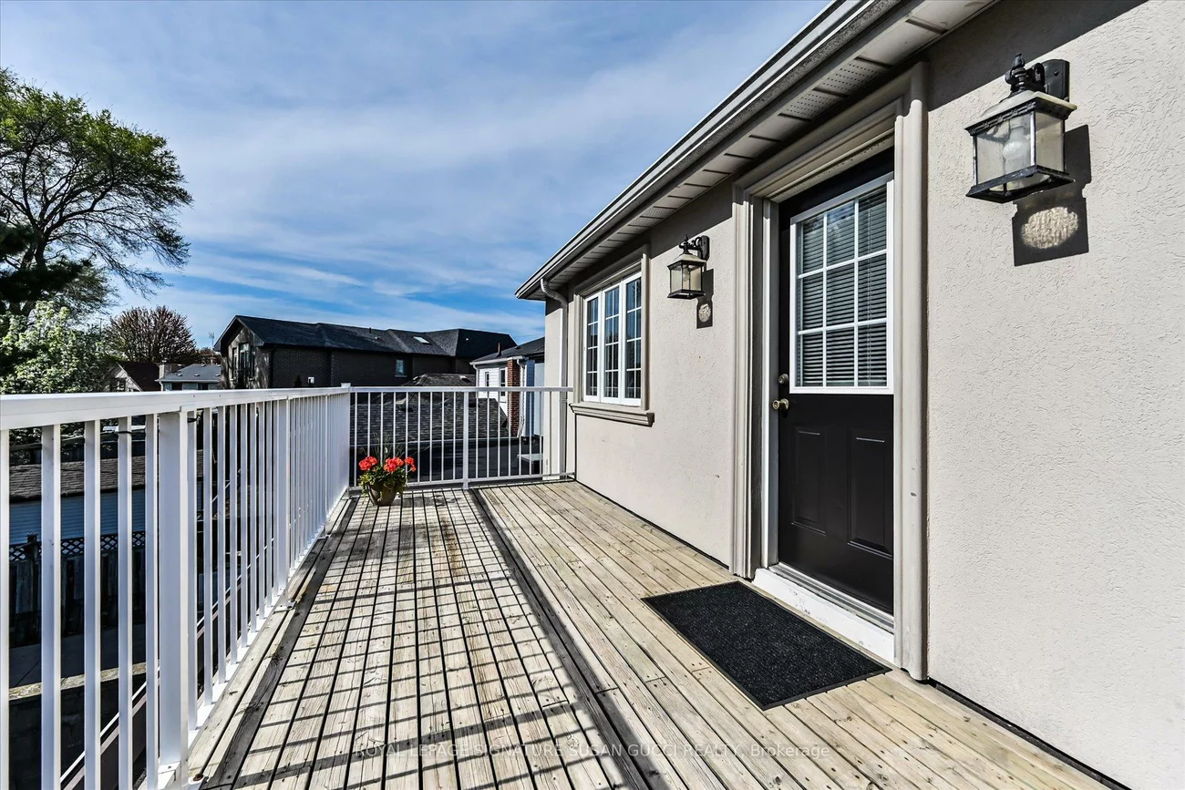 454, Donlands, East York, Toronto