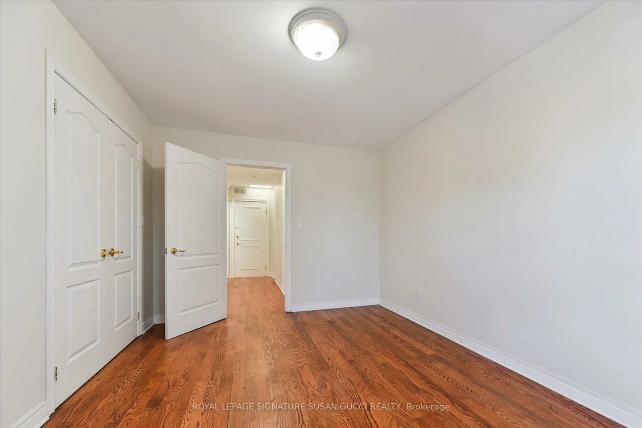 454, Donlands, East York, Toronto