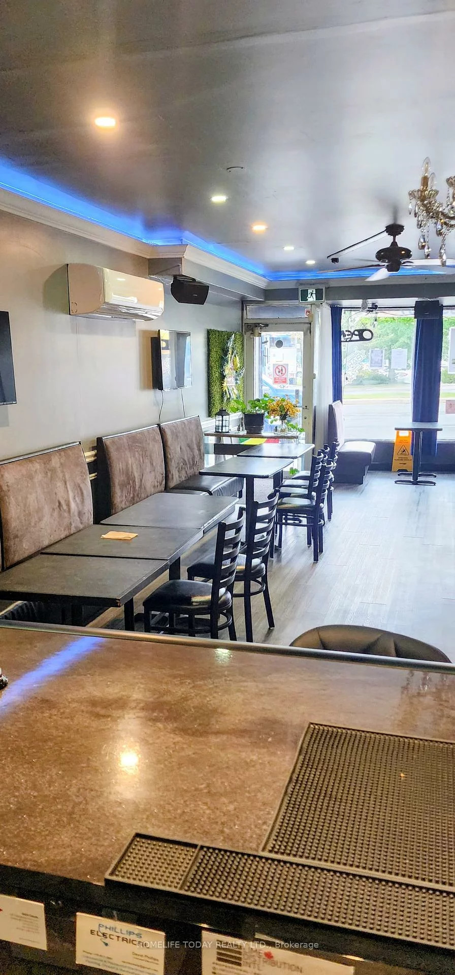 2480, Kingston, Birchcliffe-Cliffside, Toronto