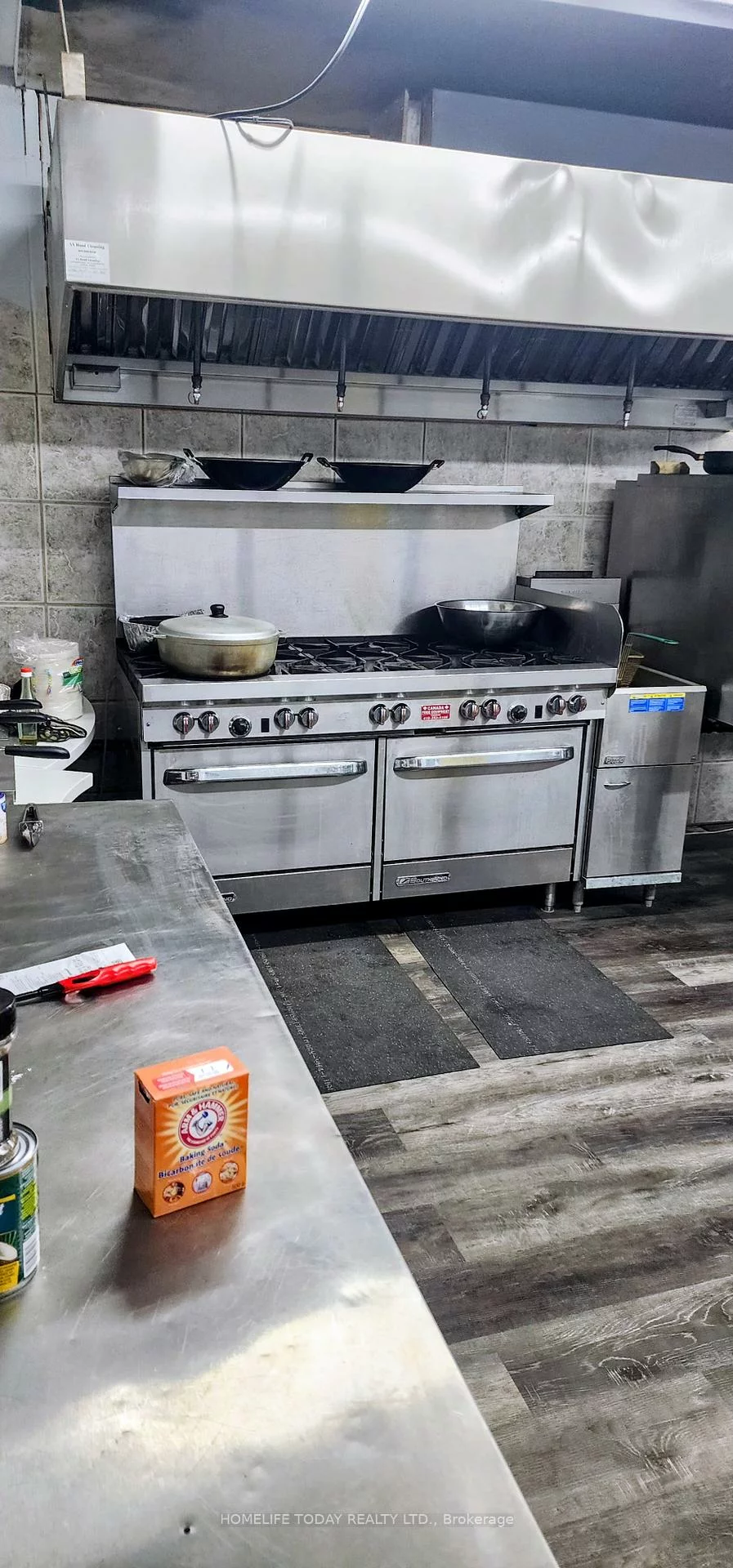 2480, Kingston, Birchcliffe-Cliffside, Toronto