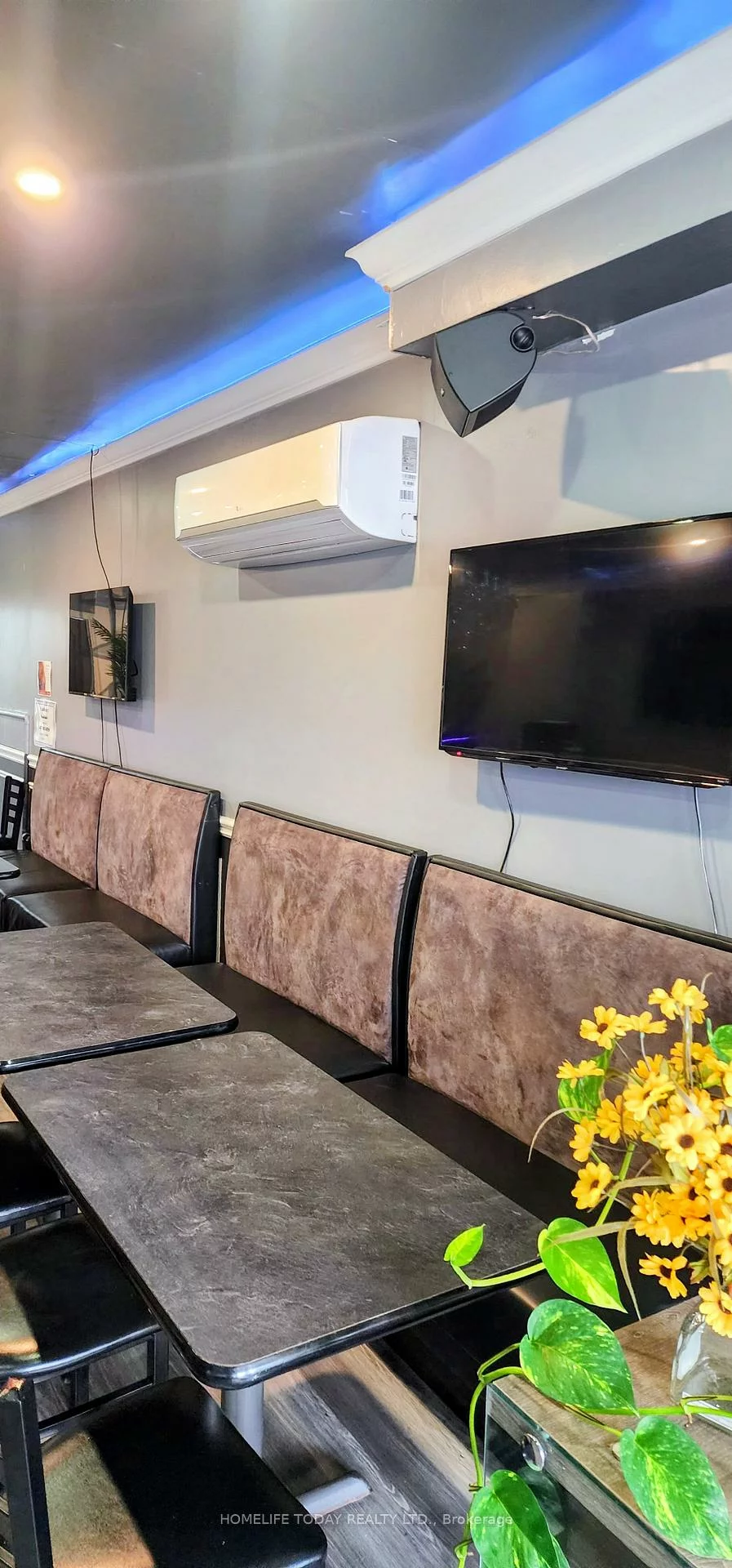 2480, Kingston, Birchcliffe-Cliffside, Toronto