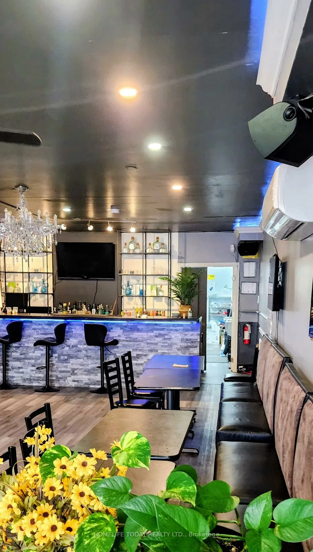 2480, Kingston, Birchcliffe-Cliffside, Toronto