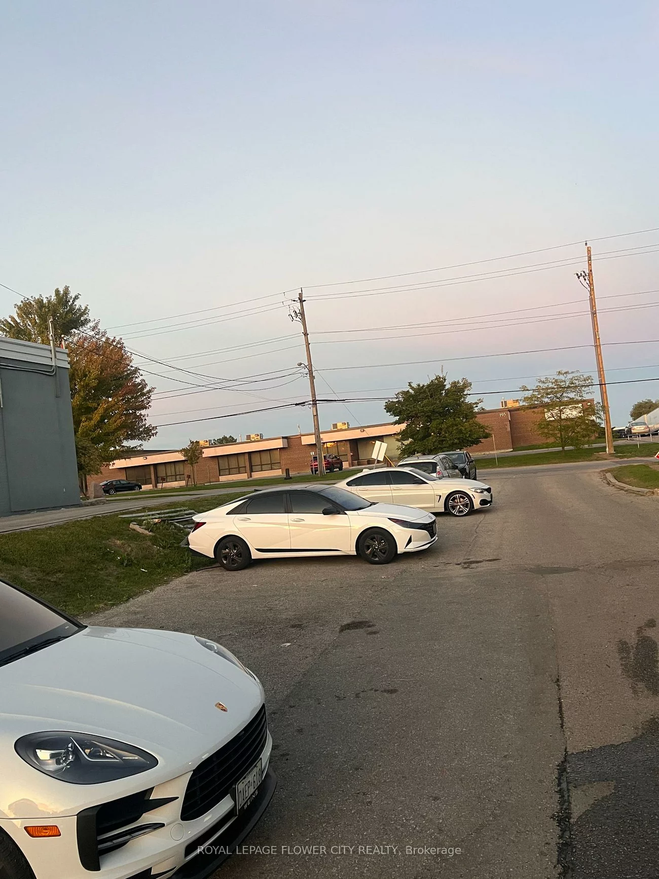 180, NANTUCKET, Dorset Park, Toronto