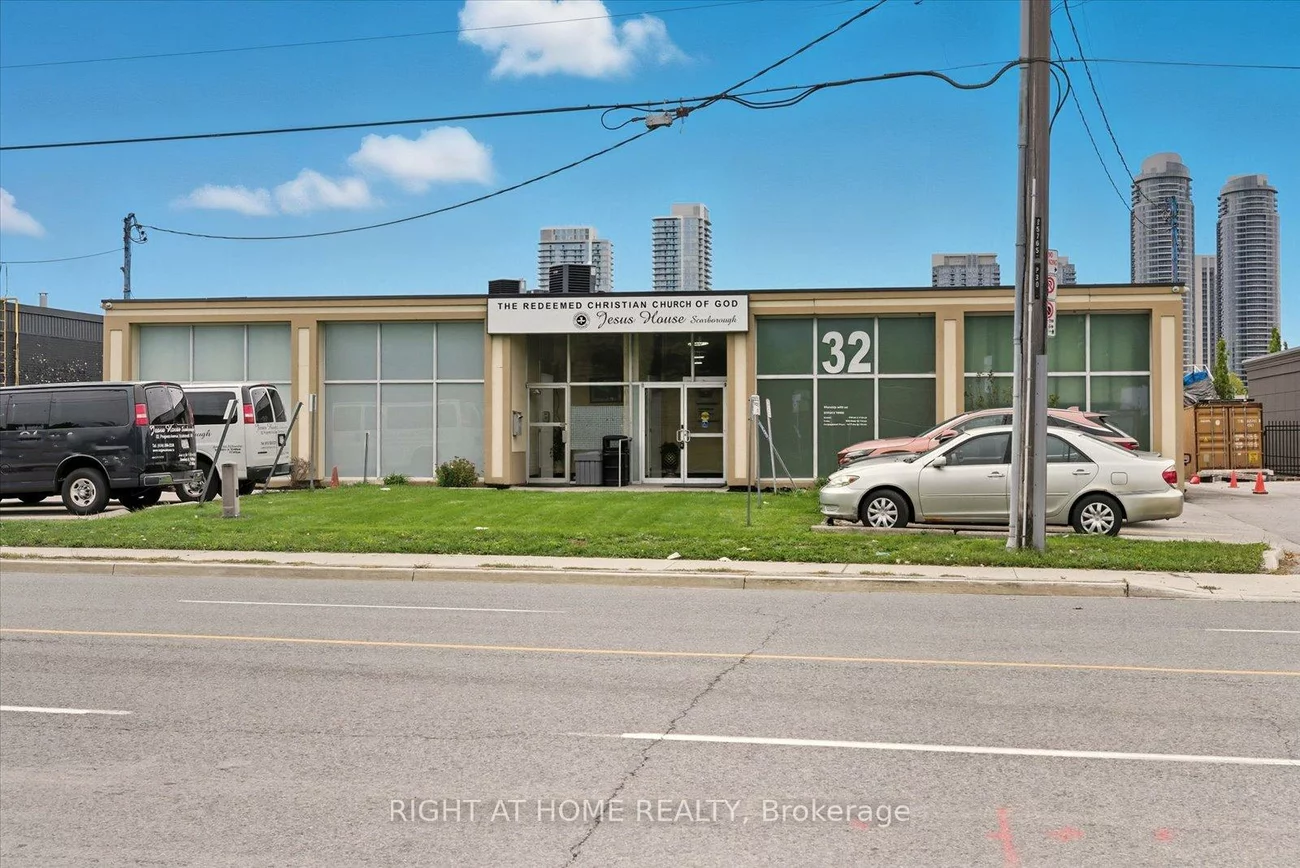 30-32, Progress, Dorset Park, Toronto