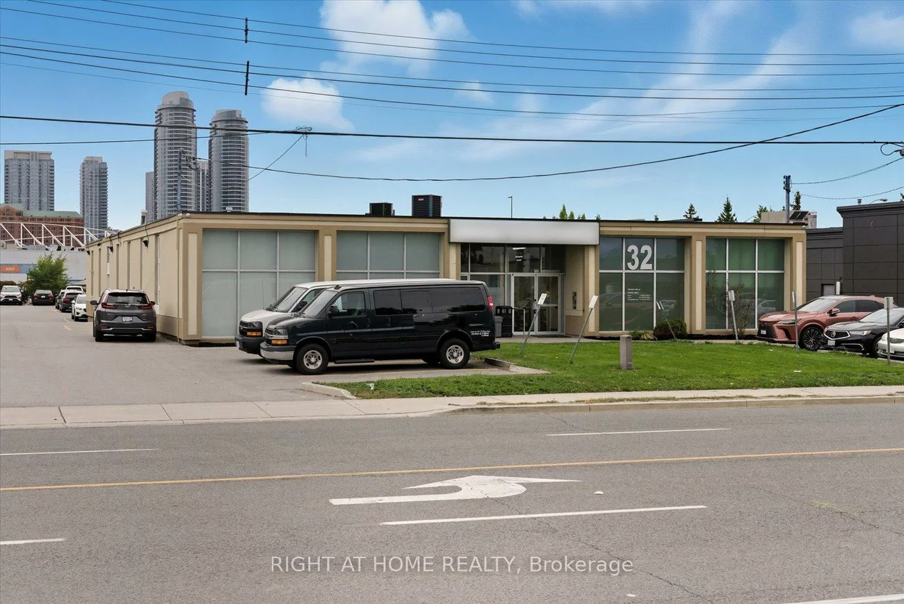 30-32, Progress, Dorset Park, Toronto