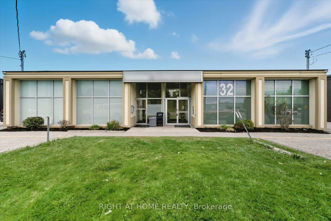 30-32, Progress, Dorset Park, Toronto