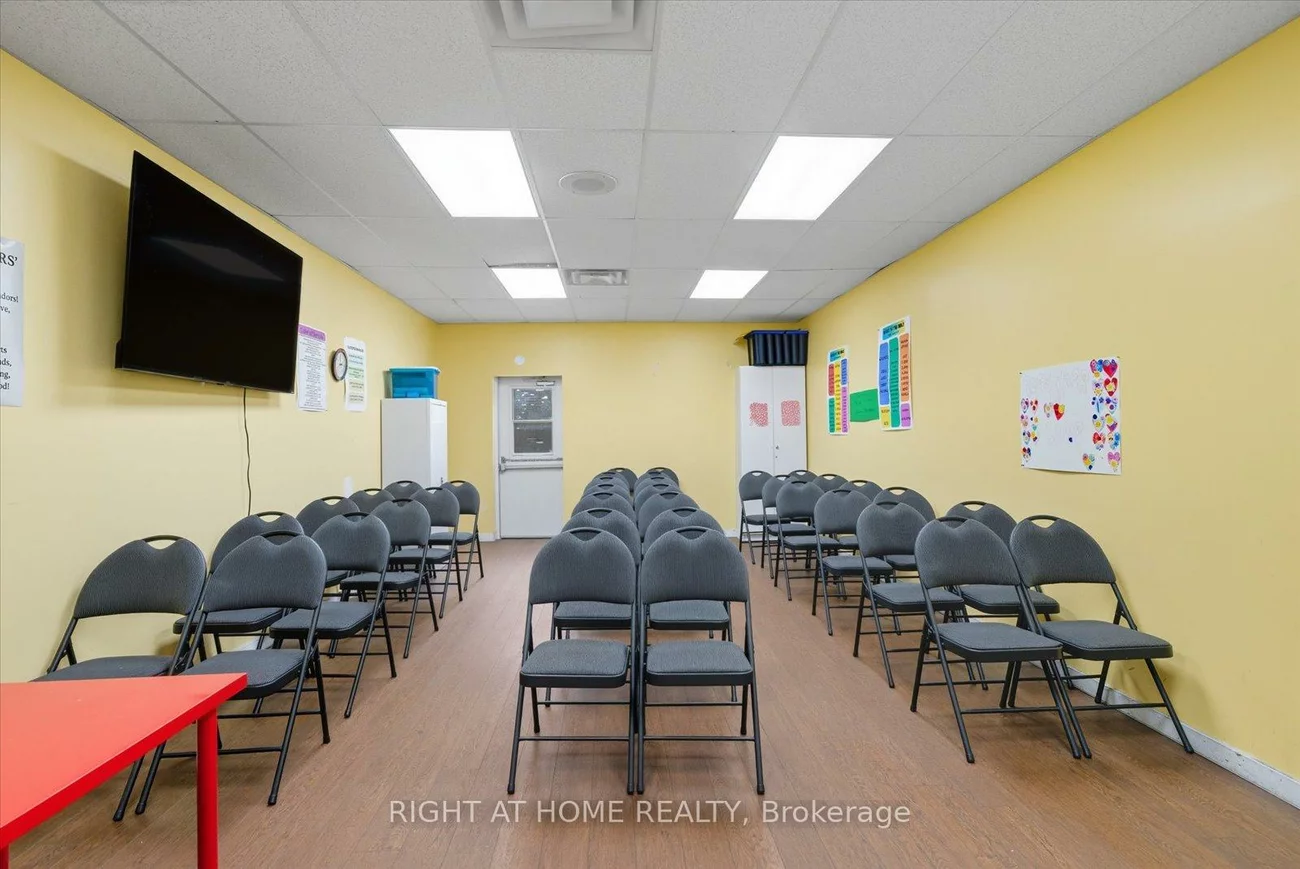 30-32, Progress, Dorset Park, Toronto