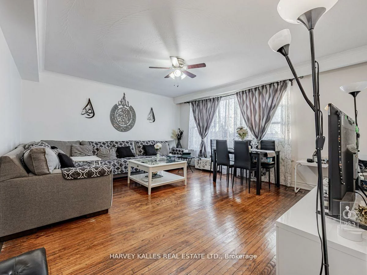 561-563, Danforth, Clairlea-Birchmount, Toronto