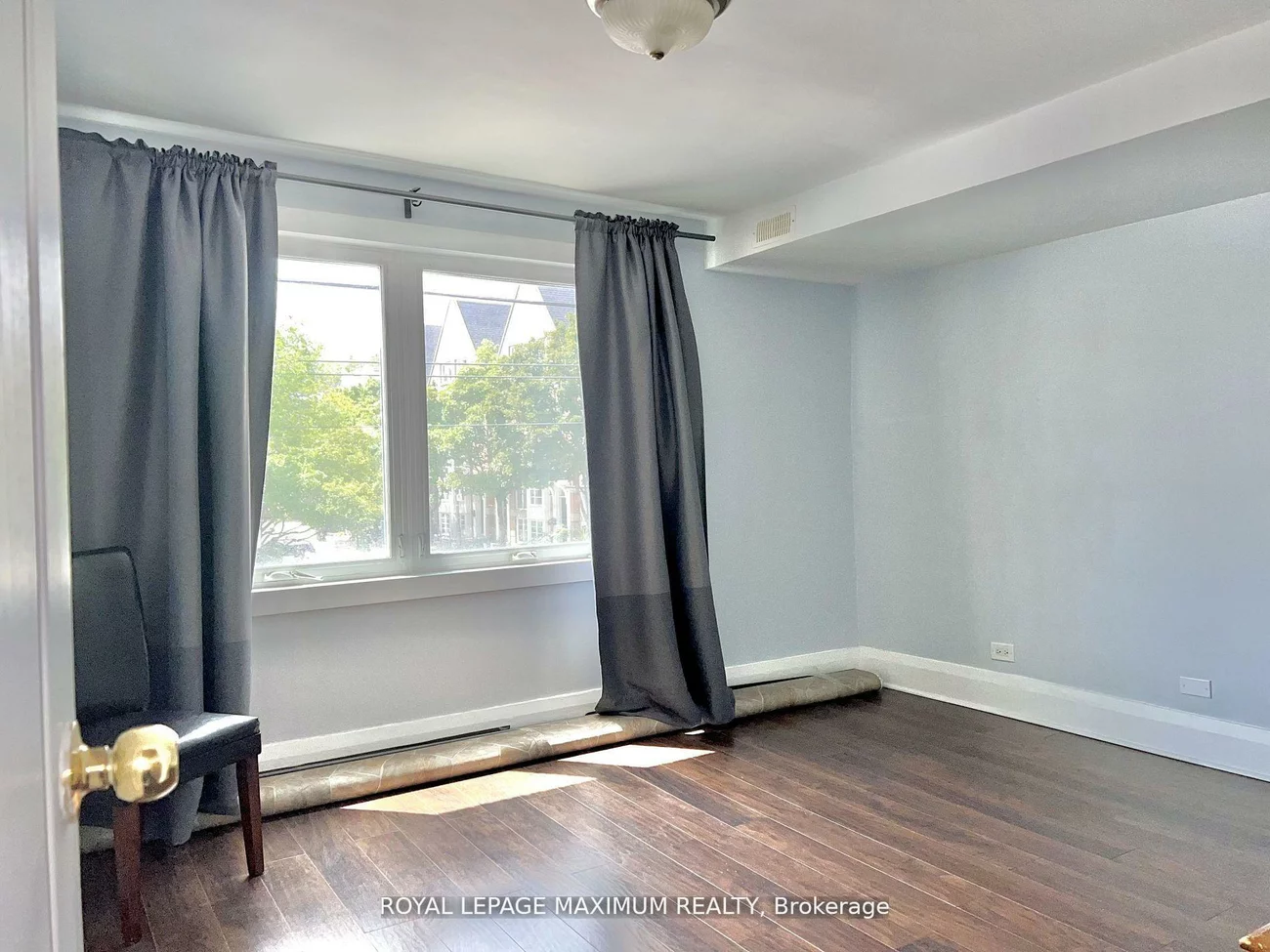 899, Pape, Danforth Village-East York, Toronto