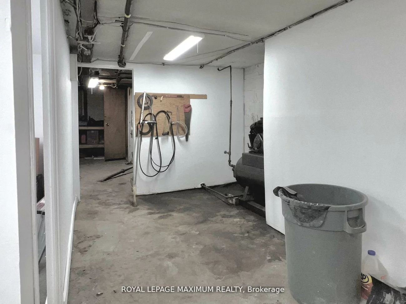 899, Pape, Danforth Village-East York, Toronto