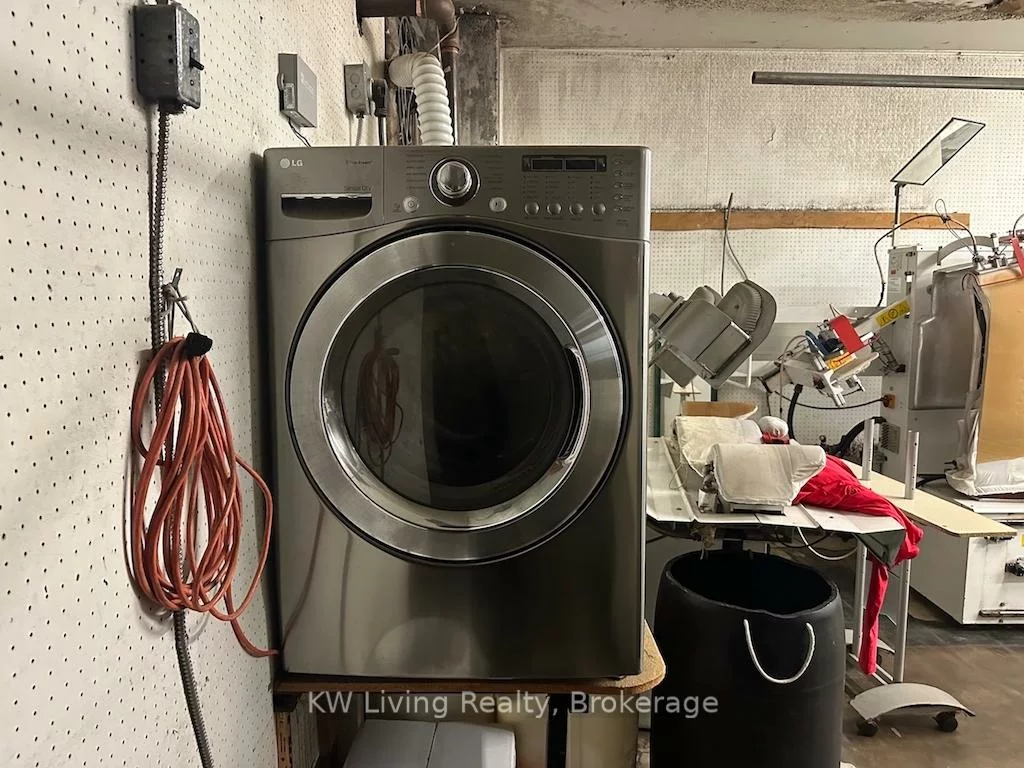 1581, Ellesmere, Woburn, Toronto