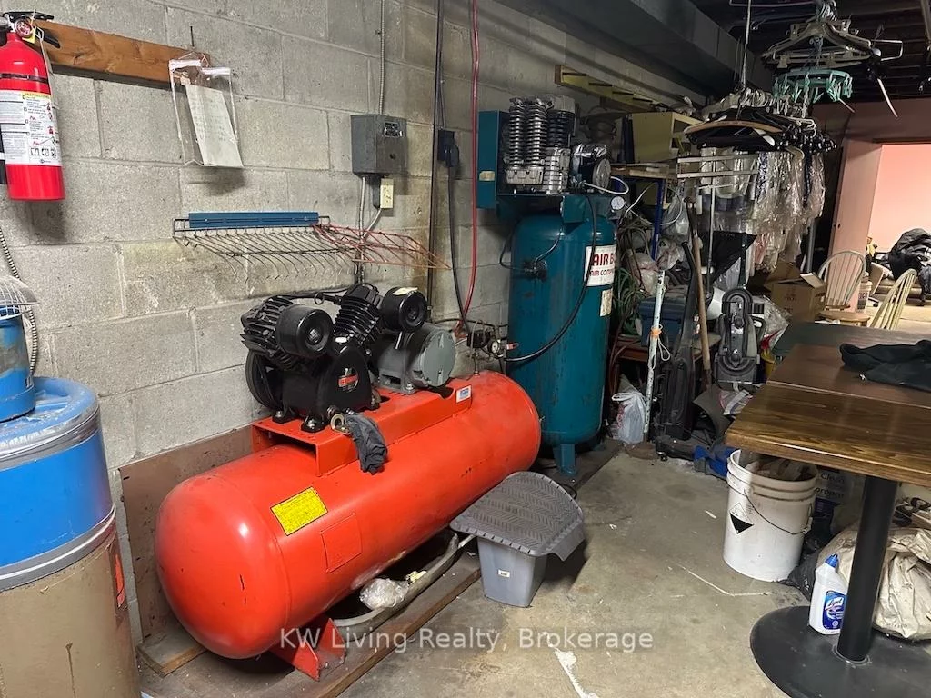 1581, Ellesmere, Woburn, Toronto