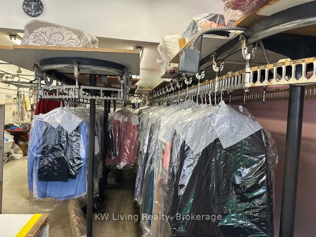 1581, Ellesmere, Woburn, Toronto