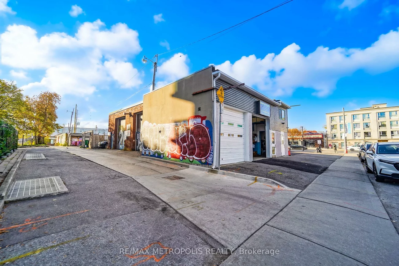 2789 & 2793, Danforth, East End-Danforth, Toronto